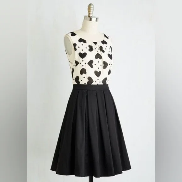 ModCloth Sweetheart Black and White Dress Size L - Picture 5 of 14